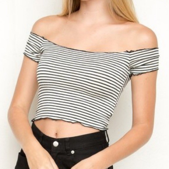 Brandy Melville Bundle - Picture 4 of 5